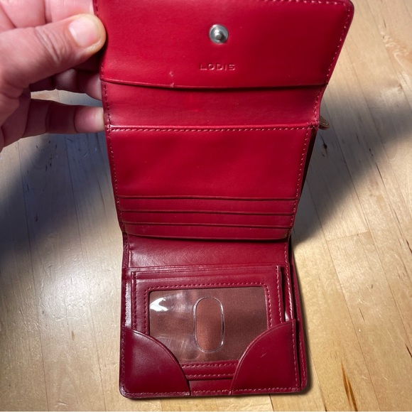 Lodis Trifold Leather Small Wallet - Picture 7 of 14